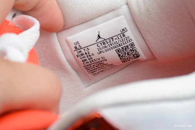 4 OrangeCT8527-118 Team Jordan Air 0805